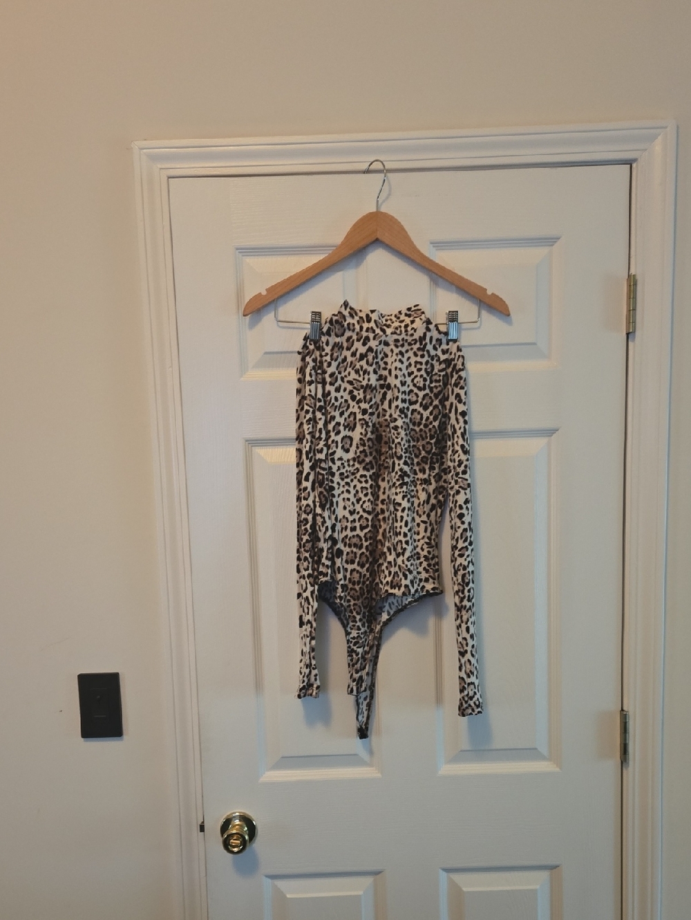 Leopard Print Long-Sleeve Bodysuit - Beige/Black